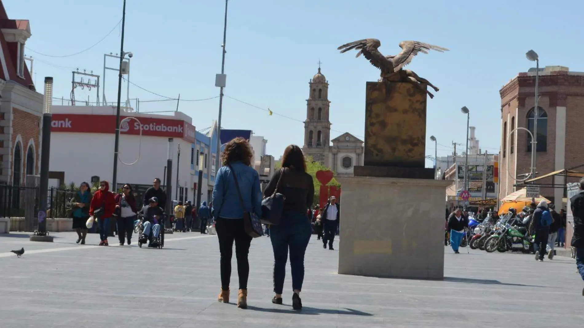 cubanas en el centro de Juarez8